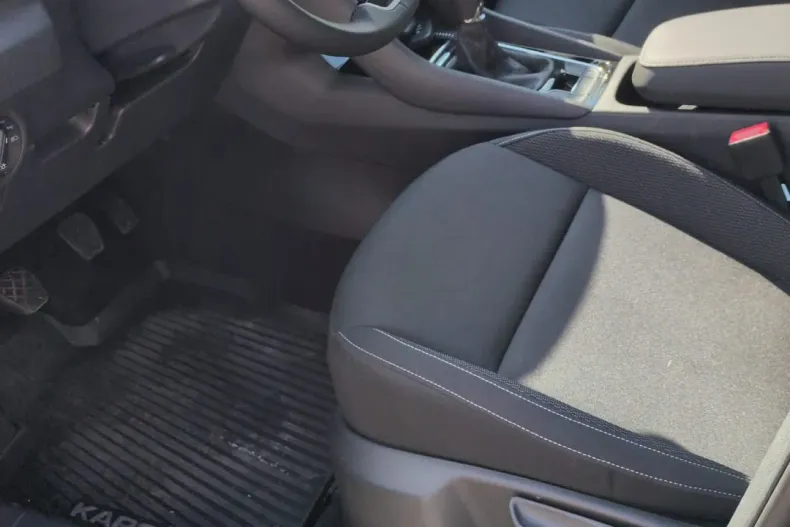 Skoda Karoq din 2026 cu 900 km - oferta SKO256678 - foto 8