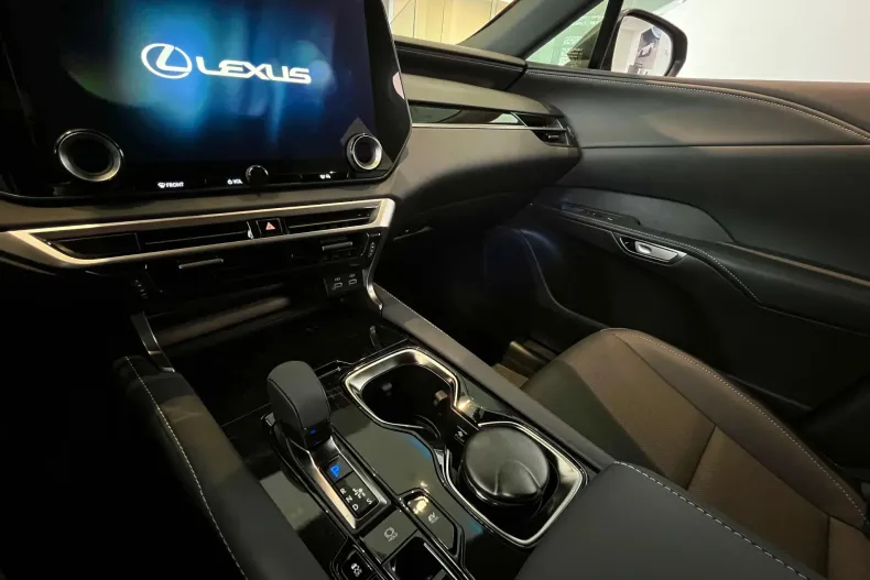 Lexus RX din 2026 cu 5 km - oferta LEX256683 - foto 17