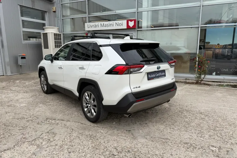 Toyota RAV4 din 2022 cu 90.900 km - oferta TOY256685 - foto 3
