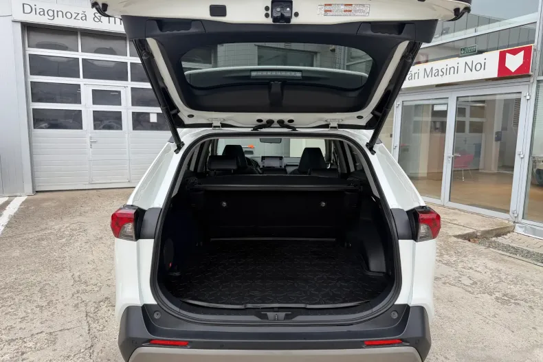 Toyota RAV4 din 2022 cu 90.900 km - oferta TOY256685 - foto 9