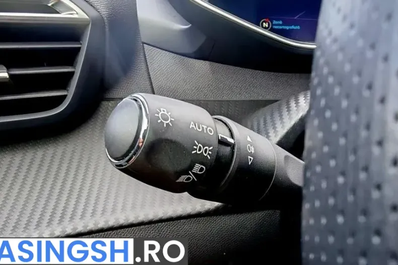 Peugeot 2008 din 2023 cu 40.040 km - oferta PEU256686 - foto 28
