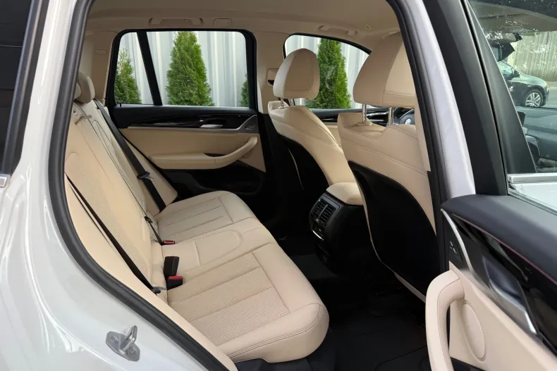BMW X3 (Seria X) din 2023 cu 7.875 km - oferta BMW256697 - foto 16