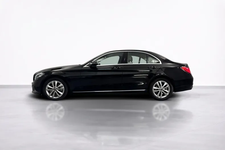 Mercedes-Benz C 200 (Clasa C) din 2020 cu 89.432 km - oferta MER256702 - foto 2