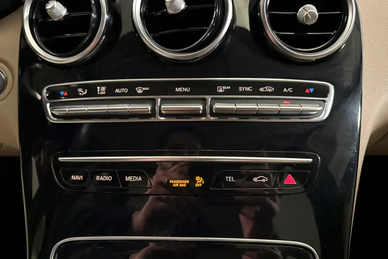 Mercedes-Benz C 200 (Clasa C) din 2020 cu 89.432 km - oferta MER256702 - foto 18