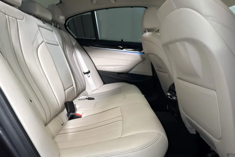 BMW 520 (Seria 5) din 2021 cu 109.146 km - oferta BMW256704 - foto 12