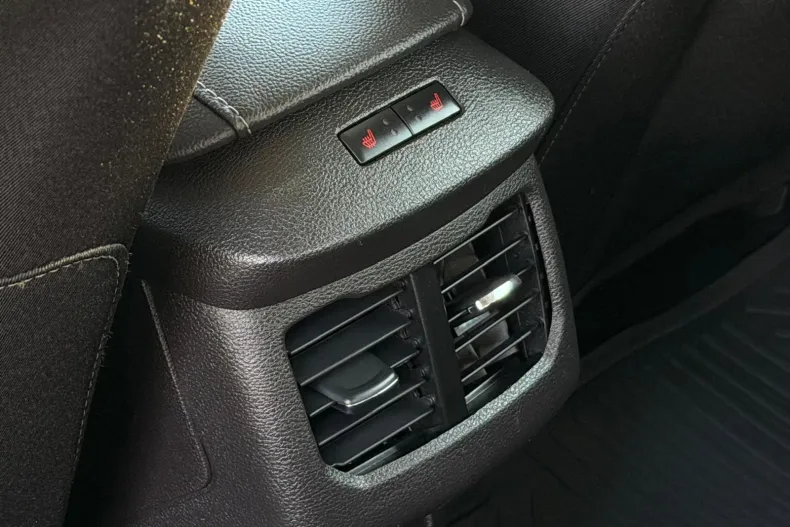 Ford Mondeo din 2021 cu 99.000 km - oferta FOR256705 - foto 22