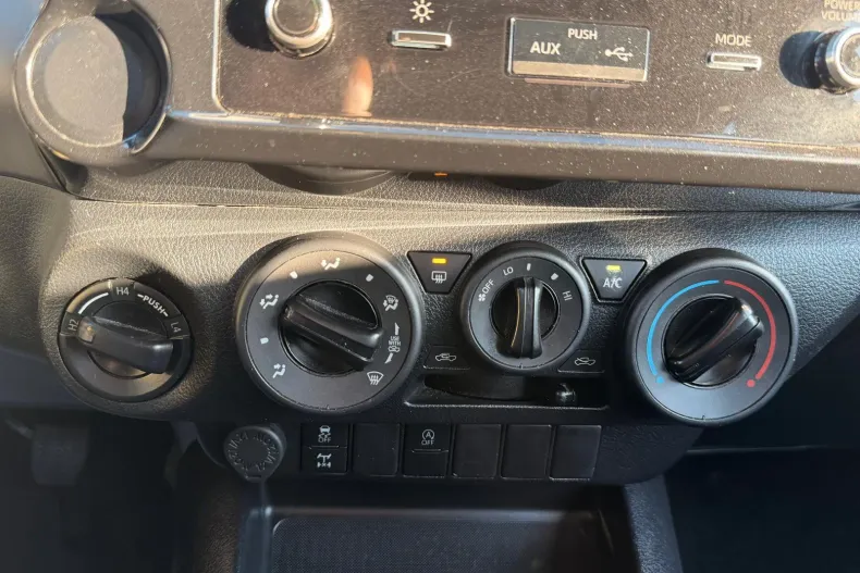 Toyota Hilux din 2021 cu 175.000 km - oferta TOY256707 - foto 29