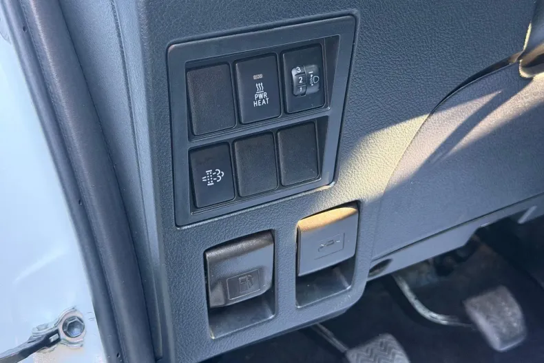 Toyota Hilux din 2021 cu 175.000 km - oferta TOY256707 - foto 30