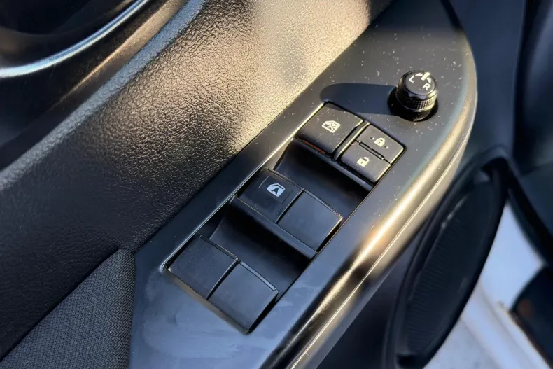 Toyota Hilux din 2021 cu 175.000 km - oferta TOY256707 - foto 31