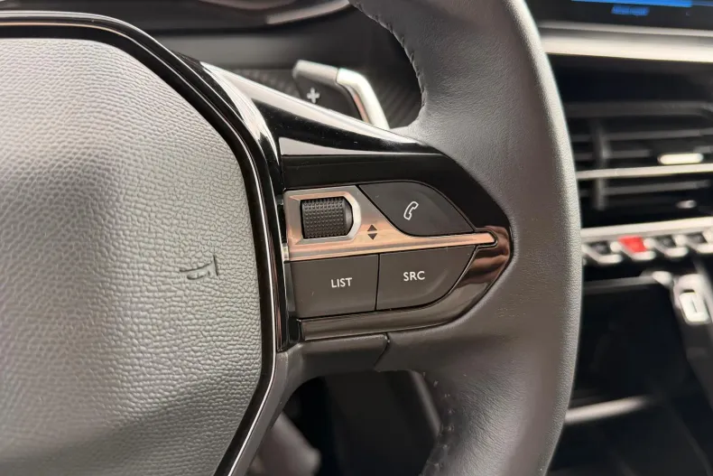Peugeot 2008 din 2021 cu 90.000 km - oferta PEU256712 - foto 32
