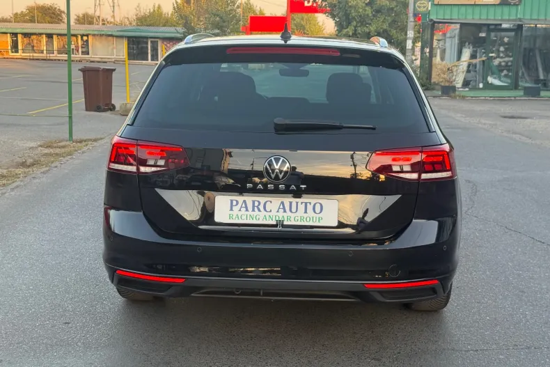 Volkswagen Passat din 2023 cu 177.622 km - oferta VOL256716 - foto 12