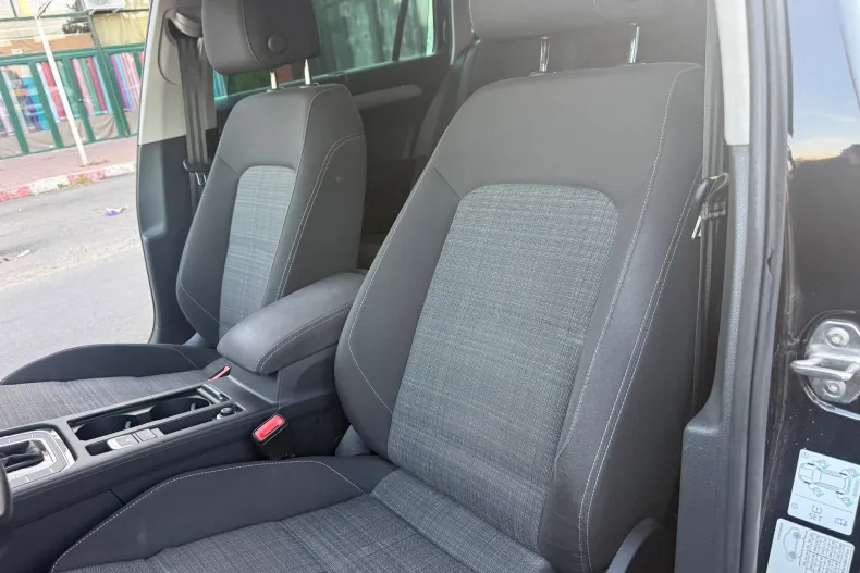 Volkswagen Passat din 2023 cu 177.622 km - oferta VOL256716 - foto 25