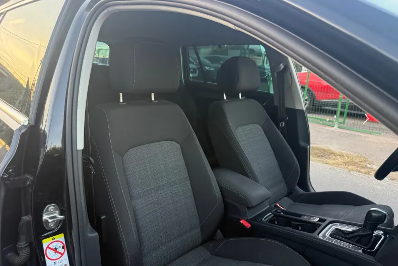 Volkswagen Passat din 2023 cu 177.622 km - oferta VOL256716 - foto 26