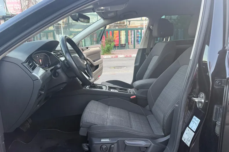 Volkswagen Passat din 2023 cu 177.622 km - oferta VOL256716 - foto 29