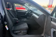 Volkswagen Passat din 2023 cu 177.622 km - oferta VOL256716 - foto 30