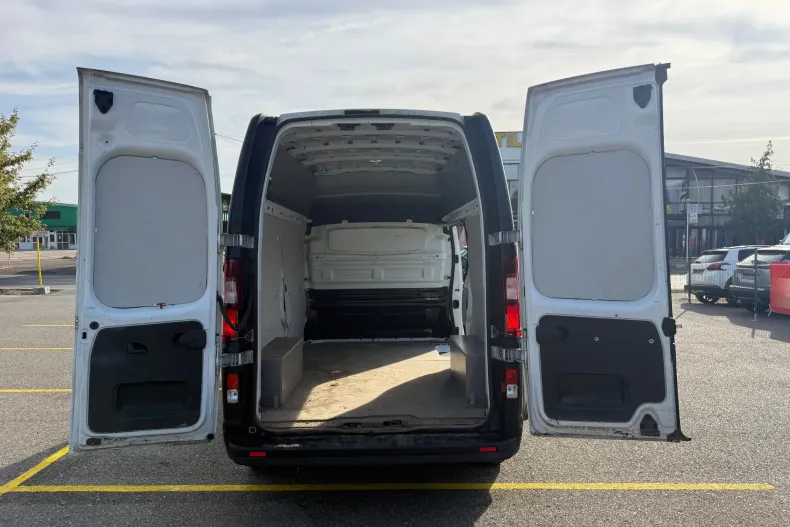 Renault Trafic din 2023 cu 178.046 km - oferta REN256717 - foto 17