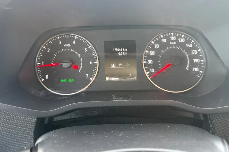 Renault Trafic din 2023 cu 178.046 km - oferta REN256717 - foto 19