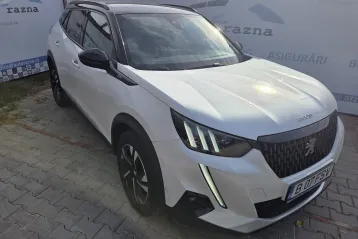 Peugeot 2008 din 2021 - oferta PEU256736