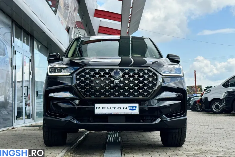 KGM Rexton din 2025 cu 4.990 km - oferta KGM256740 - foto 1