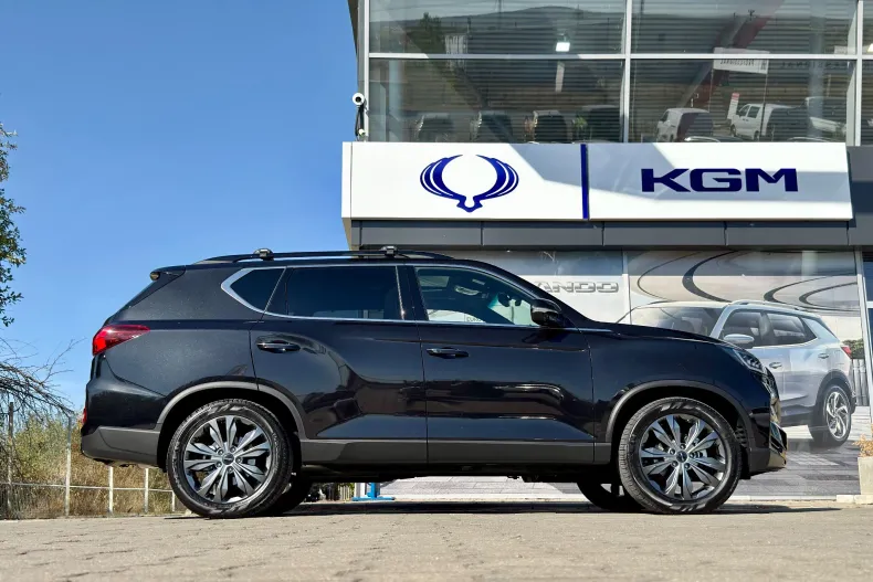 KGM Rexton din 2025 cu 4.990 km - oferta KGM256740 - foto 11