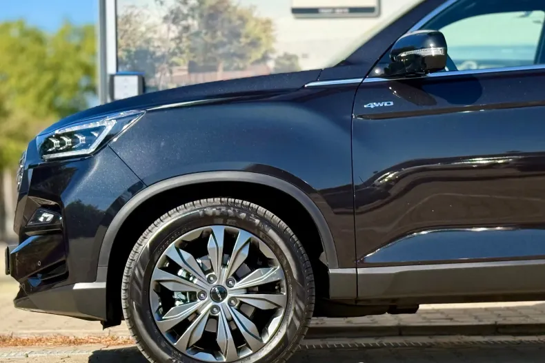 KGM Rexton din 2025 cu 4.990 km - oferta KGM256740 - foto 15