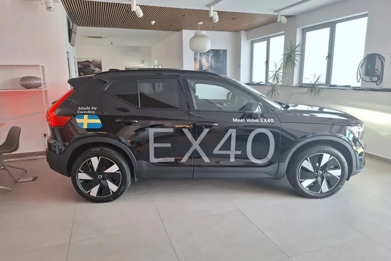 Volvo XC40 din 2026 cu 5 km - oferta VOL256747 - foto 3
