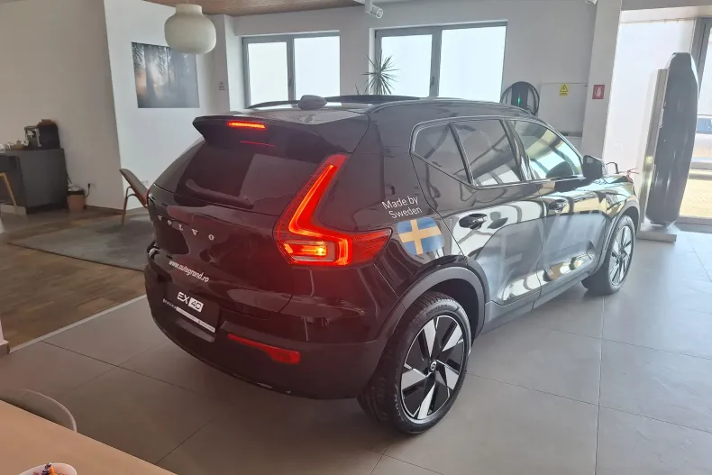 Volvo XC40 din 2026 cu 5 km - oferta VOL256747 - foto 5