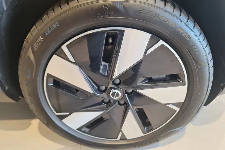 Volvo XC40 din 2026 cu 5 km - oferta VOL256747 - foto 21