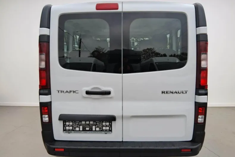 Renault Trafic din 2023 cu 70.185 km - oferta REN256757 - foto 3