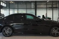 Mercedes-Benz C 300 (Clasa C) din 2023 cu 108.800 km - oferta MER256762 - foto 8