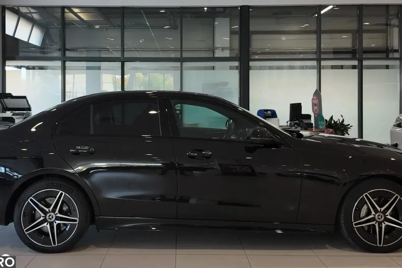 Mercedes-Benz C 300 (Clasa C) din 2023 cu 108.800 km - oferta MER256762 - foto 8