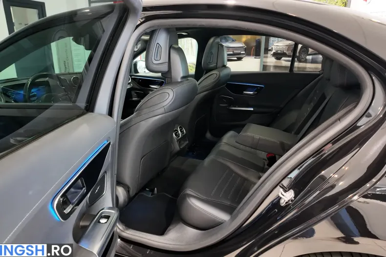 Mercedes-Benz C 300 (Clasa C) din 2023 cu 108.800 km - oferta MER256762 - foto 35