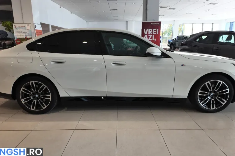 BMW 530 (Seria 5) din 2025 cu 22.600 km - oferta BMW256765 - foto 8