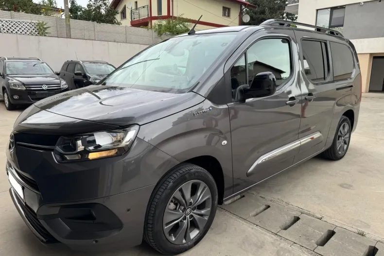 Toyota Proace din 2024 cu 38.000 km - oferta TOY256766 - foto 1