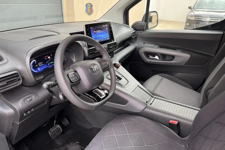 Toyota Proace din 2024 cu 38.000 km - oferta TOY256766 - foto 9