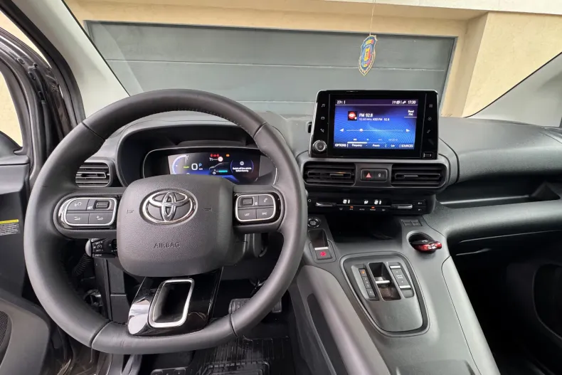Toyota Proace din 2024 cu 38.000 km - oferta TOY256766 - foto 12