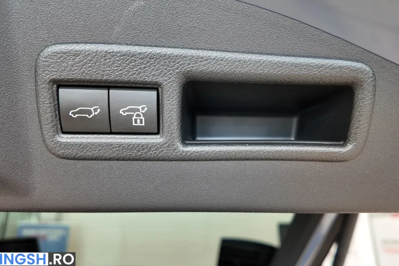 Toyota bZ4X din 2025 cu 6.500 km - oferta TOY256767 - foto 37