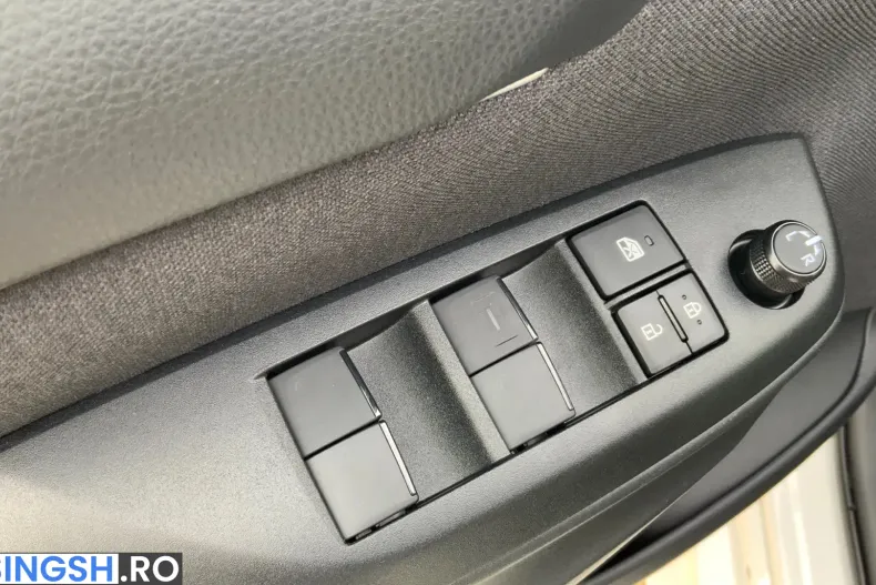 Toyota Yaris din 2025 cu 3 km - oferta TOY256771 - foto 11