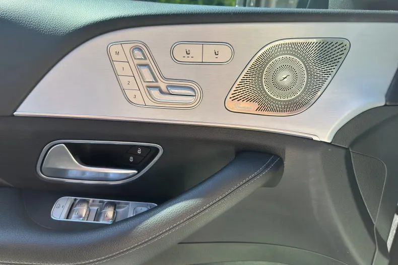 Mercedes-Benz GLE 300 (Clasa GLE) din 2024 cu 28.800 km - oferta MER256790 - foto 24