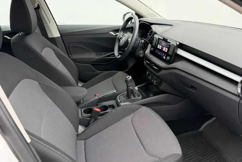 Skoda Fabia din 2023 cu 69.300 km - oferta SKO256807 - foto 7