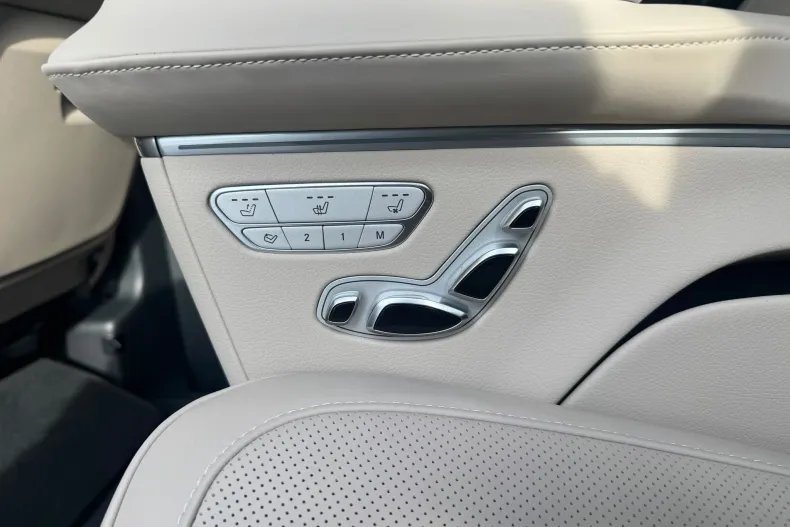 Mercedes-Benz V 300 (Clasa V) din 2025 cu 33.000 km - oferta MER256809 - foto 11