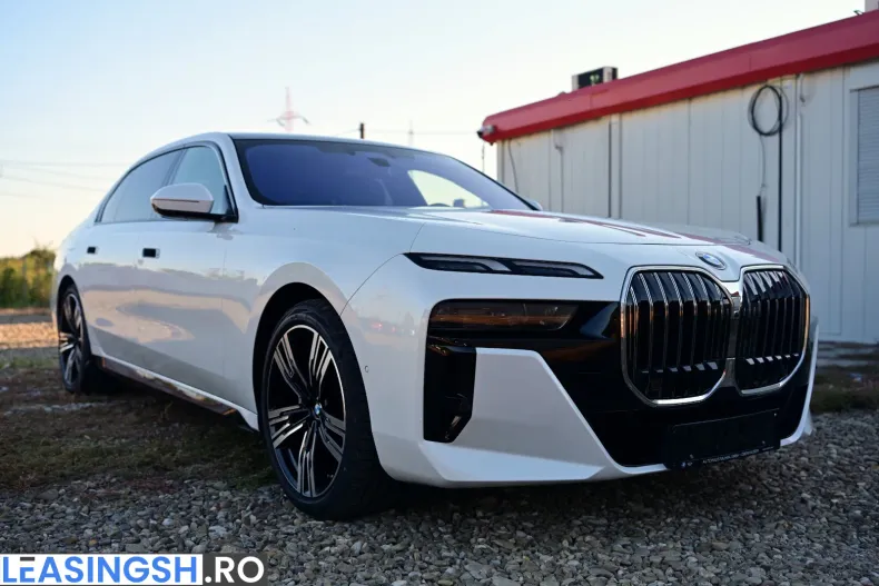 BMW 740 (Seria 7) din 2025 cu 24.800 km - oferta BMW256814 - foto 3
