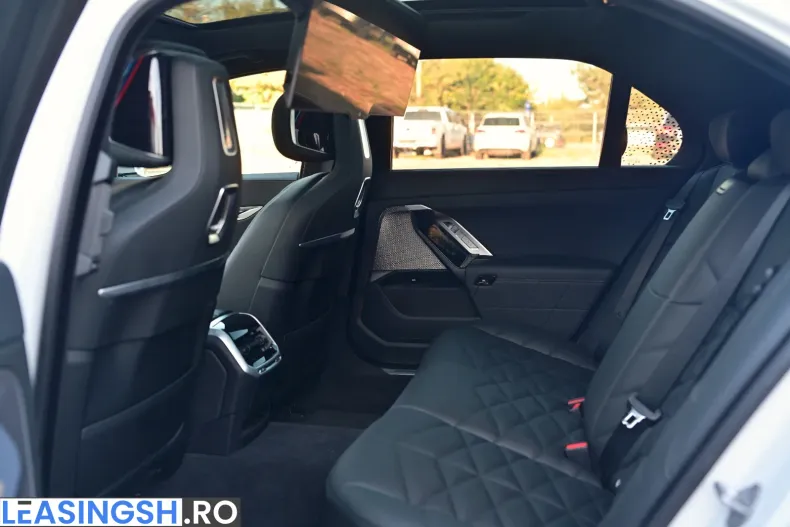 BMW 740 (Seria 7) din 2025 cu 24.800 km - oferta BMW256814 - foto 14