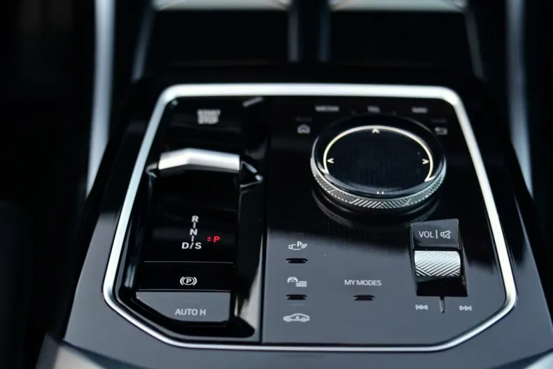 BMW 740 (Seria 7) din 2025 cu 24.800 km - oferta BMW256814 - foto 22