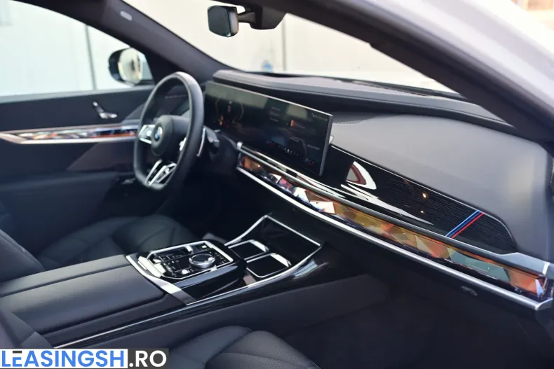 BMW 740 (Seria 7) din 2025 cu 24.800 km - oferta BMW256814 - foto 30