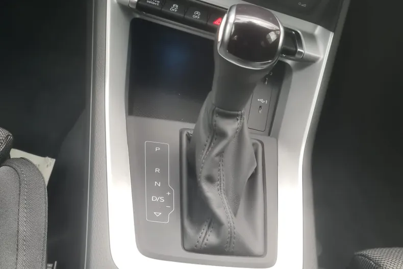 Audi Q3 din 2025 cu 10 km - oferta AUD256835 - foto 5