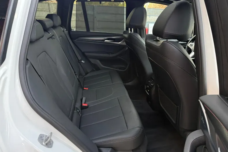 BMW X3 (Seria X) din 2024 cu 176.438 km - oferta BMW256836 - foto 9