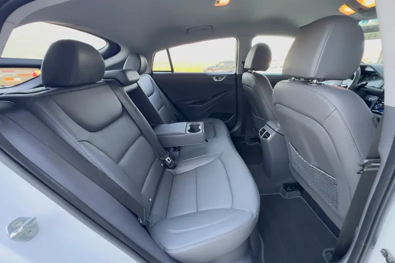 Hyundai IONIQ din 2021 cu 99.927 km - oferta HYU256839 - foto 16