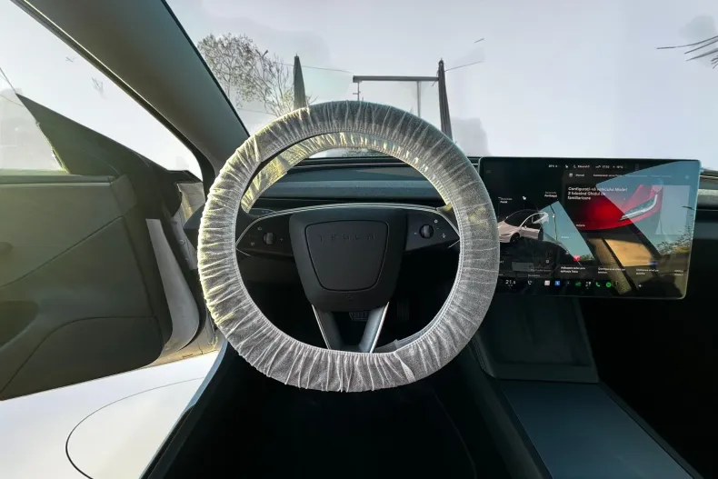 Tesla Model 3 din 2026 cu 100 km - oferta TES256849 - foto 12