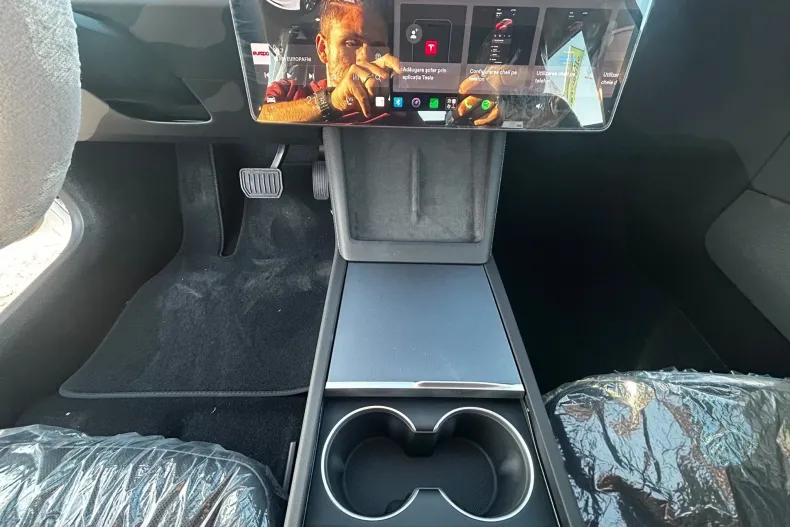 Tesla Model 3 din 2026 cu 100 km - oferta TES256849 - foto 13